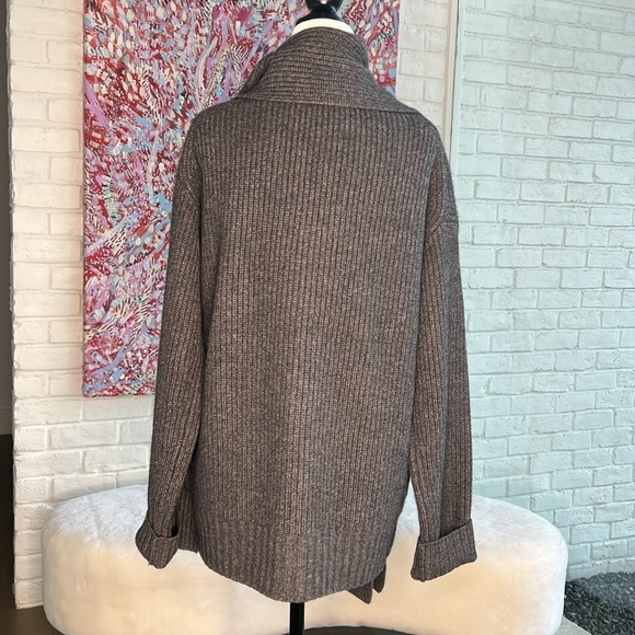 Veronica Beard Wool & Cashmere oversized Cardigan With Attached Scarf Small - Picture 7 of 11